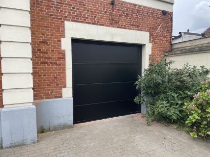 L-Line Unipro Modern Black