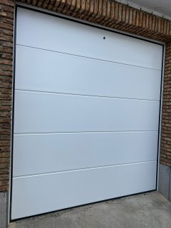 Unipro L-Line RAL9016
