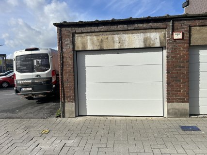 Unipro L-Line RAL9016